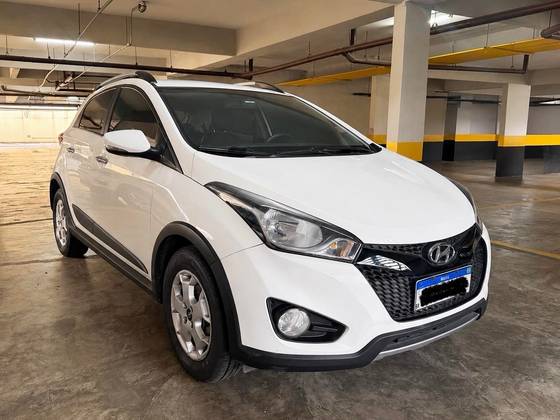 HYUNDAI HB20X 1.6 16V PREMIUM FLEX 4P AUTOMÁTICO