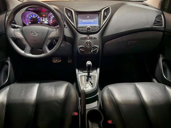HYUNDAI-HB20X-1.6 16V PREMIUM FLEX 4P AUTOMÁTICO HYUNDAI-HB20X-2014