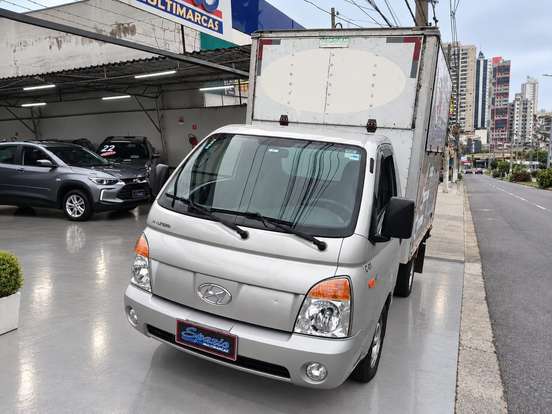HYUNDAI-HR-2.5 TCI HD BAU 4X2 8V 97CV TURBO INTERCOOLER DIESEL 2P MANUAL HYUNDAI-HR-2011