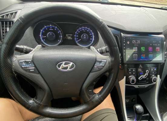 HYUNDAI-SONATA-2011