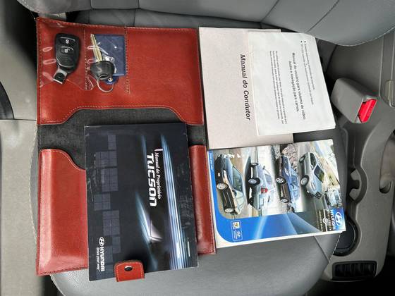 HYUNDAI TUCSON 2.0 MPFI GLS 16V 143CV 2WD GASOLINA 4P AUTOMÁTICO