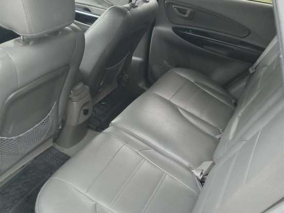 HYUNDAI-TUCSON-2.0 MPFI GLS 16V 143CV 2WD GASOLINA 4P AUTOMÁTICO HYUNDAI-TUCSON-2012