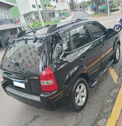 HYUNDAI-TUCSON-2012