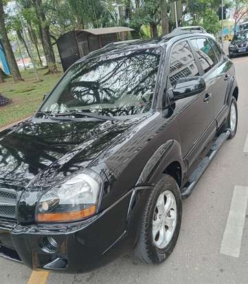 HYUNDAI-TUCSON-2012