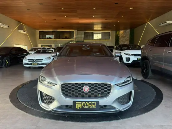JAGUAR XE 2.0 16V INGENIUM P250 GASOLINA R-DYNAMIC S 4P AUTOMÁTICO