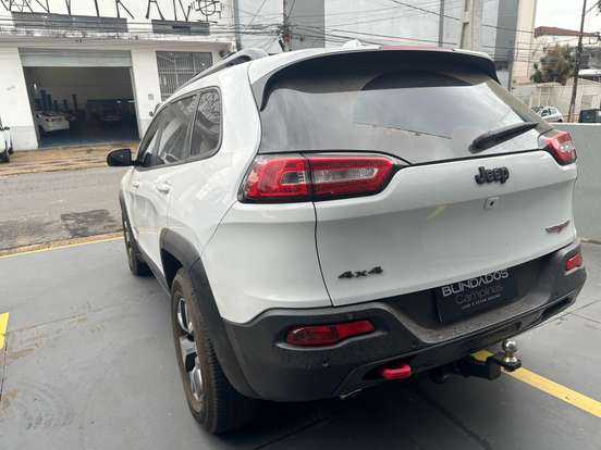 JEEP-CHEROKEE-3.2 TRAILHAWK 4X4 V6 24V GASOLINA 4P AUTOMÁTICO JEEP-CHEROKEE-2015