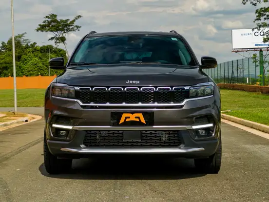 JEEP-COMMANDER-2024