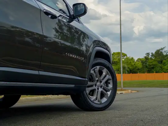 JEEP-COMMANDER-2024