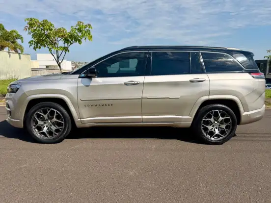 JEEP-COMMANDER-2023