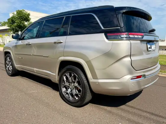 JEEP-COMMANDER-1.3 T270 TURBO FLEX OVERLAND AT6 JEEP-COMMANDER-2023