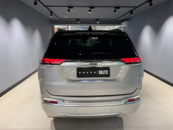 JEEP-COMMANDER-2022