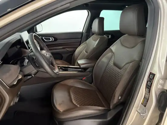 JEEP-COMMANDER-2022