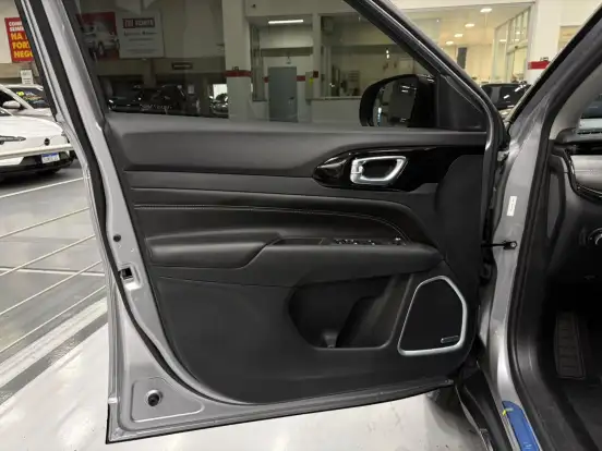 JEEP-COMMANDER-1.3 T270 TURBO MHEV LIMITED AT6 JEEP-COMMANDER-2026