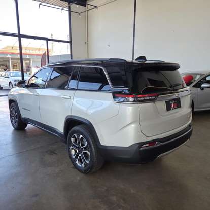 JEEP-COMMANDER-2022