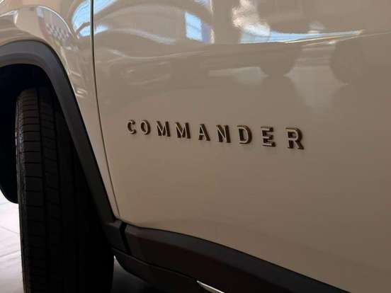 JEEP-COMMANDER-2024