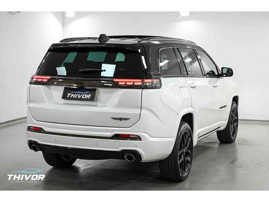 JEEP-COMMANDER-2.0 HURRICANE 4 TURBO GASOLINA BLACKHAWK AT9 JEEP-COMMANDER-2024