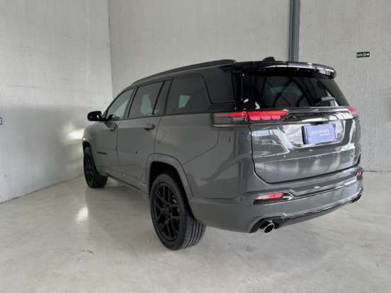 JEEP-COMMANDER-2024