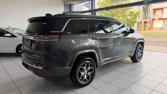 JEEP-COMMANDER-2022