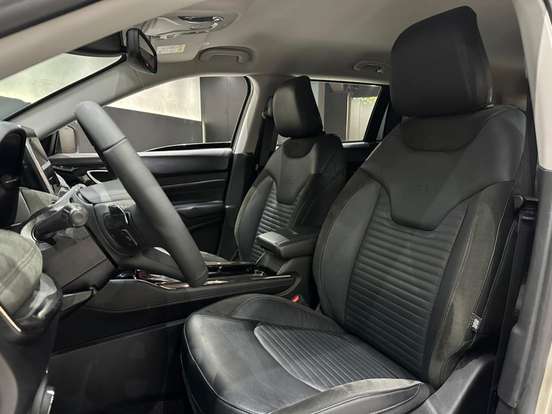 JEEP-COMMANDER-2022