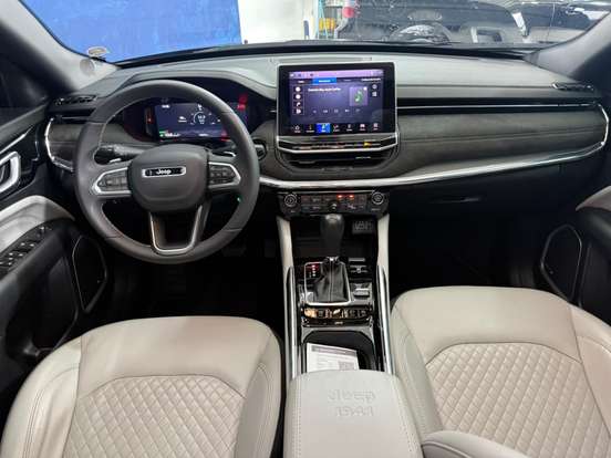 JEEP-COMMANDER-2022