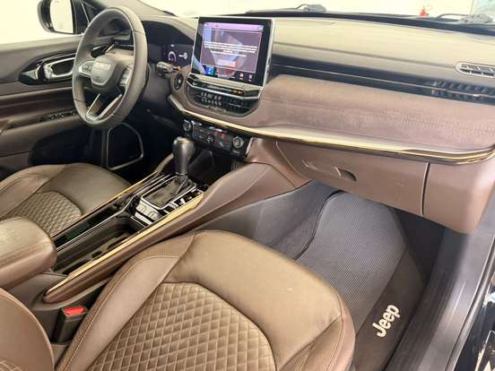 JEEP-COMMANDER-2022