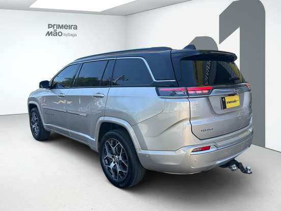 JEEP-COMMANDER-2022