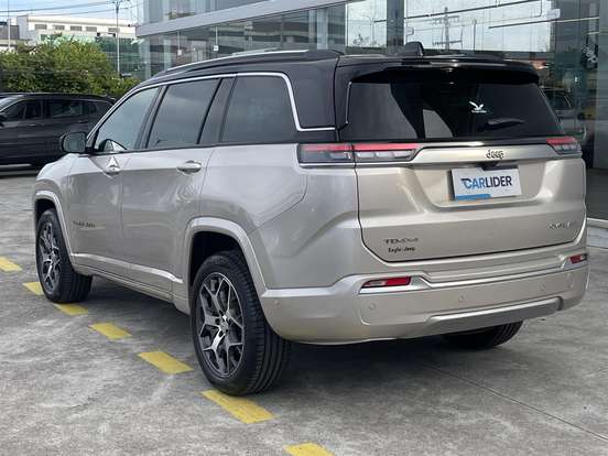 JEEP-COMMANDER-2024