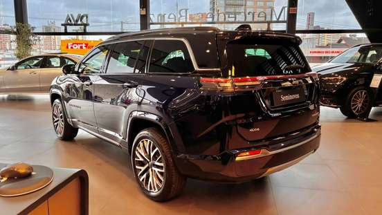 JEEP-COMMANDER-2.2 TURBO DIESEL OVERLAND AT9 JEEP-COMMANDER-2025