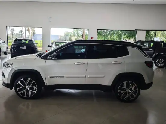 JEEP-COMPASS-2024