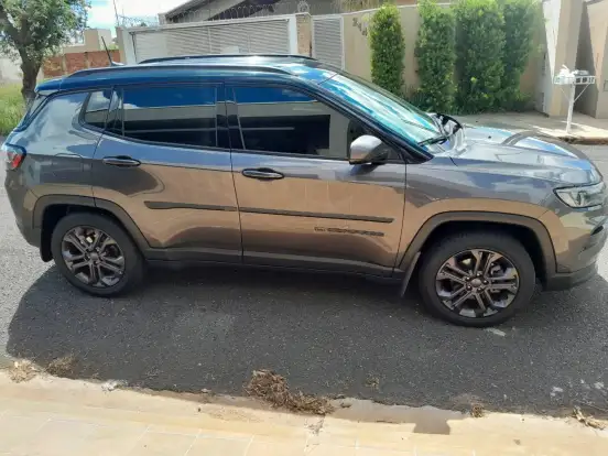 JEEP-COMPASS-2021