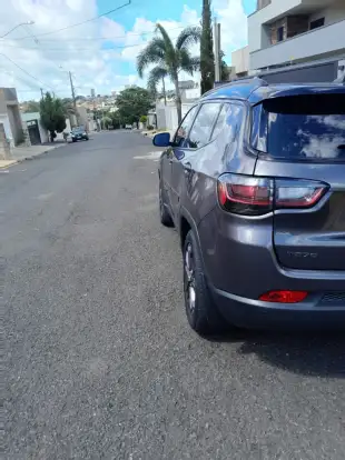JEEP-COMPASS-2021