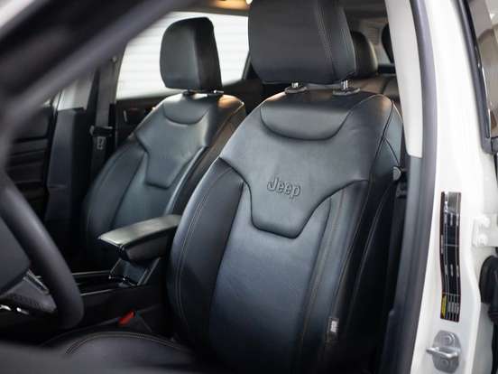 JEEP-COMPASS-1.3 T270 TURBO FLEX LIMITED AT6 JEEP-COMPASS-2024