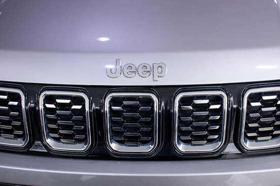 JEEP-COMPASS-2024