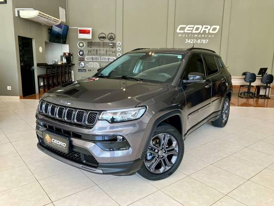 JEEP COMPASS 1.3 T270 TURBO FLEX LONGITUDE AT6