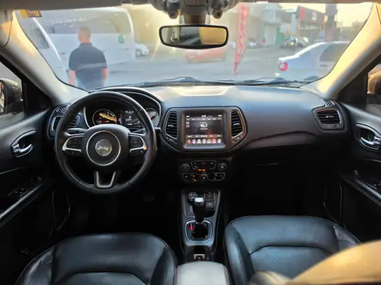 JEEP-COMPASS-2.0 16V DIESEL LONGITUDE 4X4 AUTOMÁTICO JEEP-COMPASS-2018