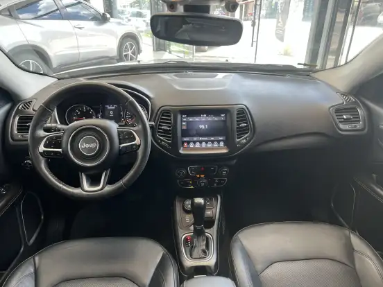 JEEP-COMPASS-2.0 16V DIESEL LONGITUDE 4X4 AUTOMÁTICO JEEP-COMPASS-2018