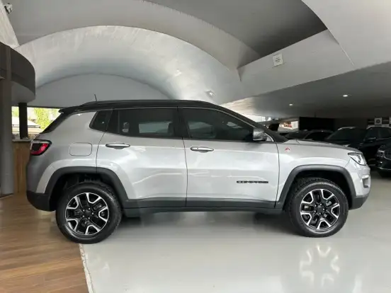 JEEP-COMPASS-2.0 16V DIESEL TRAILHAWK 4X4 AUTOMÁTICO JEEP-COMPASS-2019