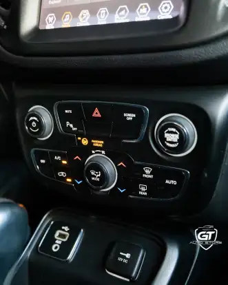 JEEP-COMPASS-2.0 16V FLEX LONGITUDE AUTOMÁTICO JEEP-COMPASS-2018