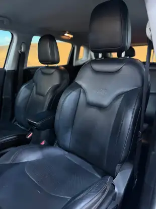 JEEP-COMPASS-2.0 16V FLEX LONGITUDE AUTOMÁTICO JEEP-COMPASS-2019