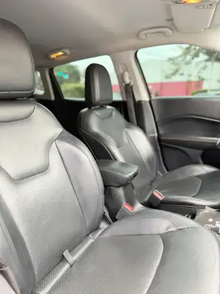 JEEP-COMPASS-2.0 16V FLEX LONGITUDE AUTOMÁTICO JEEP-COMPASS-2018