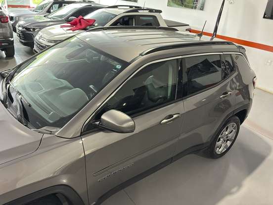 JEEP-COMPASS-2.0 16V DIESEL LONGITUDE 4X4 AUTOMÁTICO JEEP-COMPASS-2021