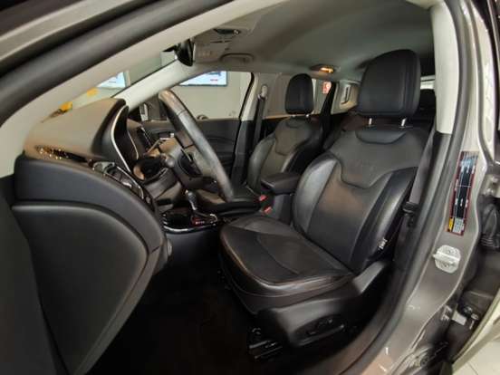 JEEP-COMPASS-2020
