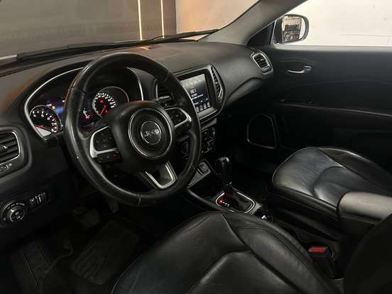 JEEP-COMPASS-2.0 16V FLEX LONGITUDE AUTOMÁTICO JEEP-COMPASS-2020