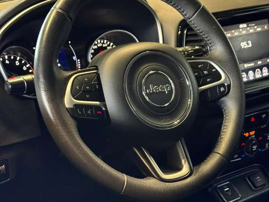 JEEP-COMPASS-2.0 16V FLEX NIGHT EAGLE AUTOMÁTICO JEEP-COMPASS-2017