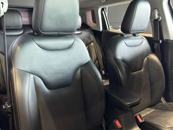 JEEP-COMPASS-2.0 16V FLEX NIGHT EAGLE AUTOMÁTICO JEEP-COMPASS-2017