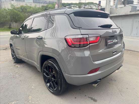JEEP-COMPASS-2024