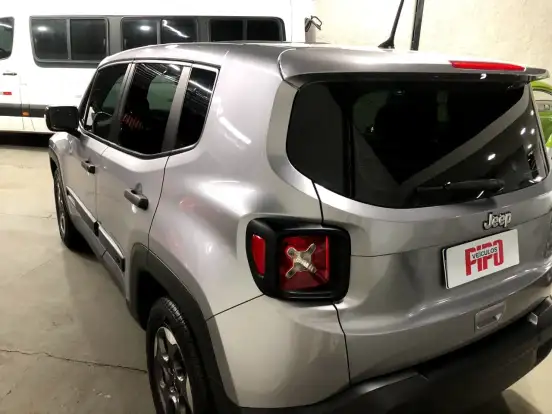 JEEP-RENEGADE-2020