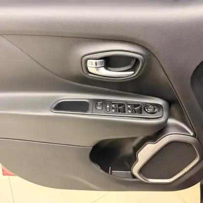 JEEP-RENEGADE-2018