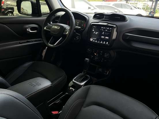 JEEP-RENEGADE-2025
