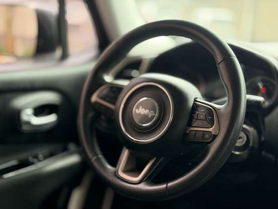 JEEP-RENEGADE-2.0 16V TURBO DIESEL SPORT 4P 4X4 AUTOMÁTICO JEEP-RENEGADE-2015